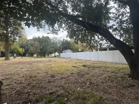 1223 3rd Ave S, Texas City, TX 77590