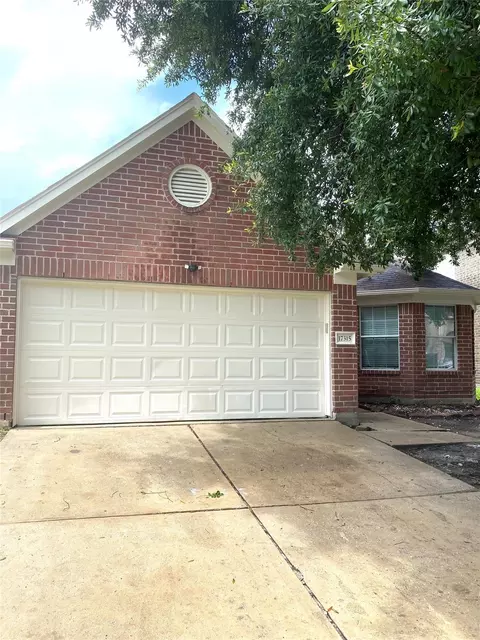 17315 Quiet Grove Ln, Humble, TX 77346