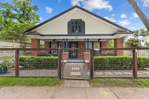 307 E 8th St, Houston, TX 77007