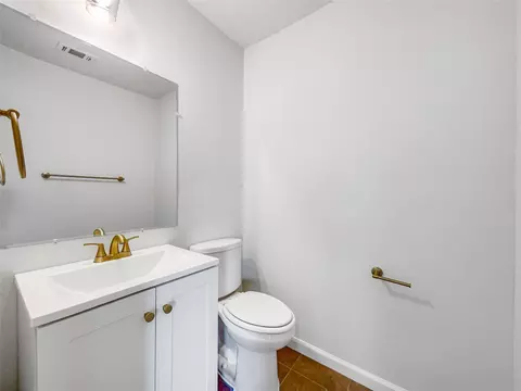 Bath - 3407 Peachstone Pl, Spring, TX 77389 photo 2 of 3