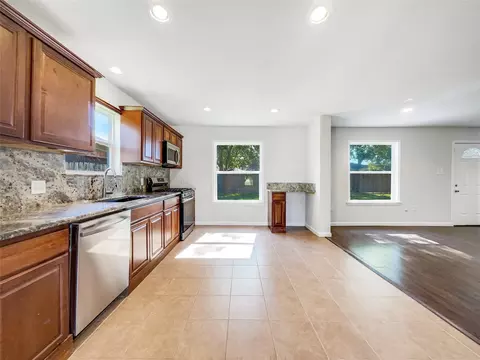 Kitchen - 3407 Peachstone Pl, Spring, TX 77389 photo 1 of 2