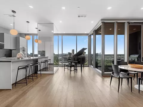 1711 Allen Pkwy #2102, Houston, TX 77019