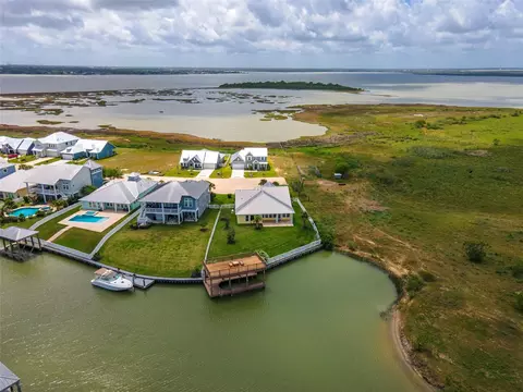 5321 Allen Cay Drs, Texas City, TX 77590