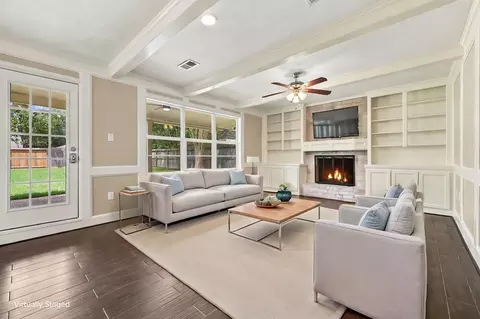 11310 Olympia Dr, Houston, TX 77077