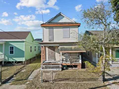 1109 29th St, Galveston, TX 77550