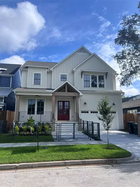 826 Ralfallen St, Houston, TX 77008