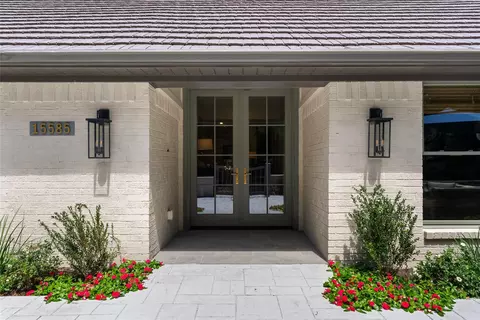15585 Bedford Ln, Conroe, TX 77384