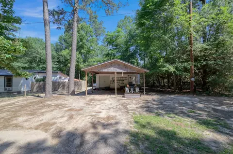 Exterior - 263 Travis Ln, Trinity, TX 75862 photo 2 of 10