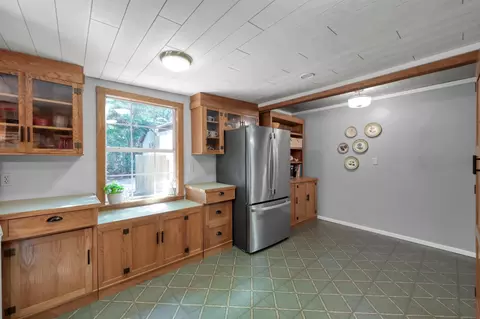 Kitchen - 263 Travis Ln, Trinity, TX 75862 photo 5 of 5