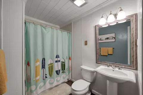 Bath - 263 Travis Ln, Trinity, TX 75862 photo 4 of 4