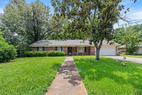 1403 Sanders, Crockett, TX 75835