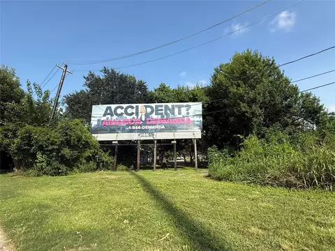 7322 Ardennes St, Houston, TX 77033