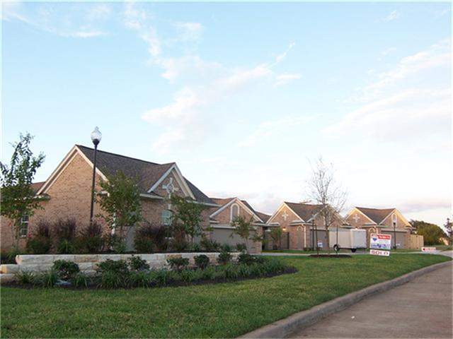 357 Stone Hill Dr, Brenham, TX 77833 photo 1