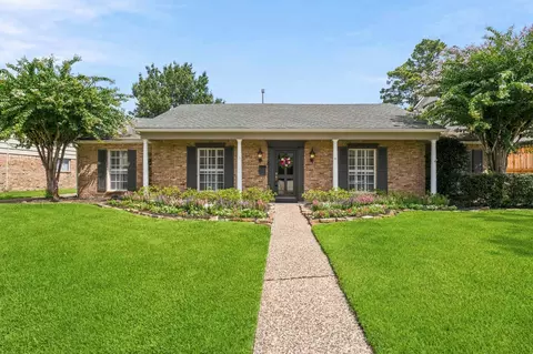 13822 Pebblebrook Dr, Houston, TX 77079