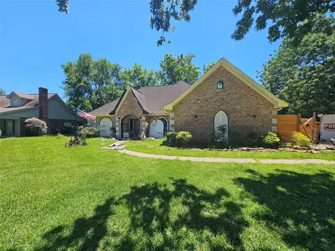 2231 Chasse Bend St, Orange, TX 77632