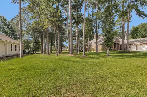 11 Grey Moss Ln, Montgomery, TX 77356