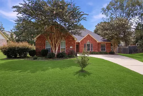 Exterior - 3504 Oak Lndg, Conroe, TX 77304 photo 2 of 6