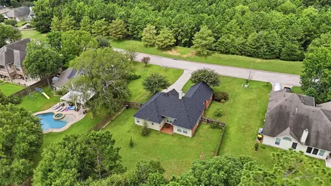 View/Area - 3504 Oak Lndg, Conroe, TX 77304 photo 3 of 5