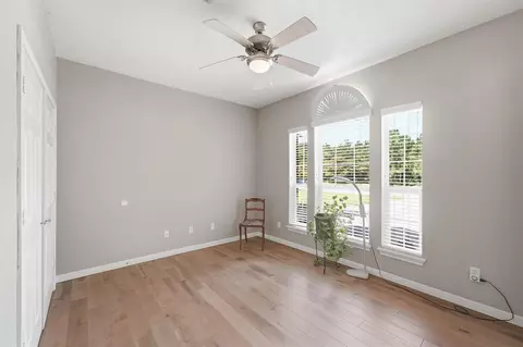 Other - 3504 Oak Lndg, Conroe, TX 77304 photo 3 of 5