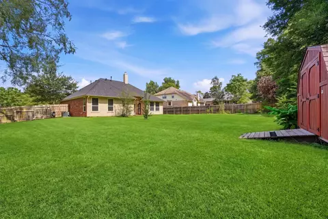 Exterior - 3504 Oak Lndg, Conroe, TX 77304 photo 5 of 6