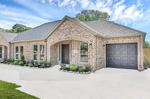 5025 Mallow St #A AND B, Houston, TX 77033