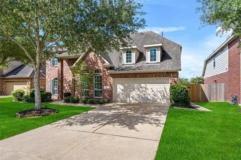 1111 Haye Rd, Friendswood, TX 77546