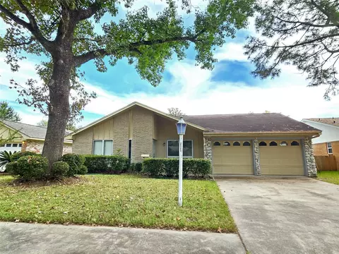 9754 Ebb St, Houston, TX 77089