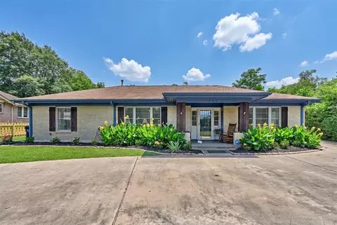407 W Alamo St, Brenham, TX 77833