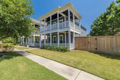 14 Thorpe Ln, Spring, TX 77389 photo 1