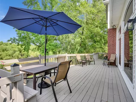 Exterior - 300 Coral Gables, Trinity, TX 75862 photo 3 of 8