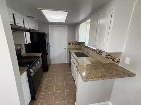 12127 Rhinebeck Dr, Houston, TX 77089