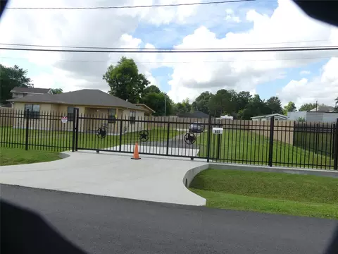 802 Candler Dr, Houston, TX 77037