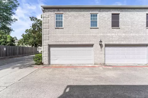17557 Red Oak Dr #7557, Houston, TX 77090