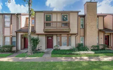 12500 Brookglade Cir #166, Houston, TX 77099