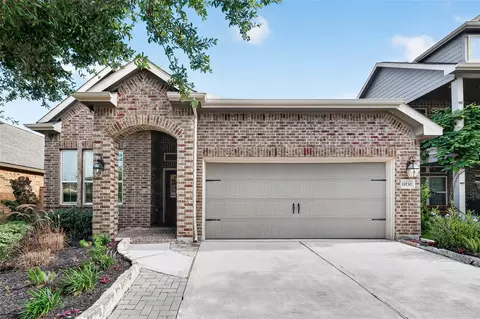 19230 S Cottonwood Green Ln, Cypress, TX 77433