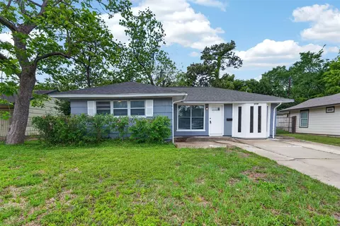 6718 Crosswell St, Houston, TX 77087