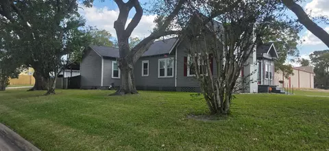 702 14th Street St, Hempstead, TX 77445 photo 2