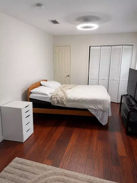Bedroom - 19 Lyreleaf Pl, Spring, TX 77382 photo 5 of 5