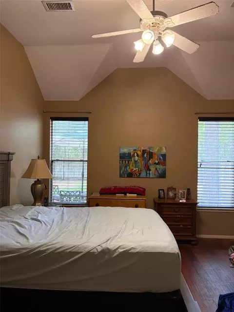 Bedroom - 19 Lyreleaf Pl, Spring, TX 77382 photo 1 of 5