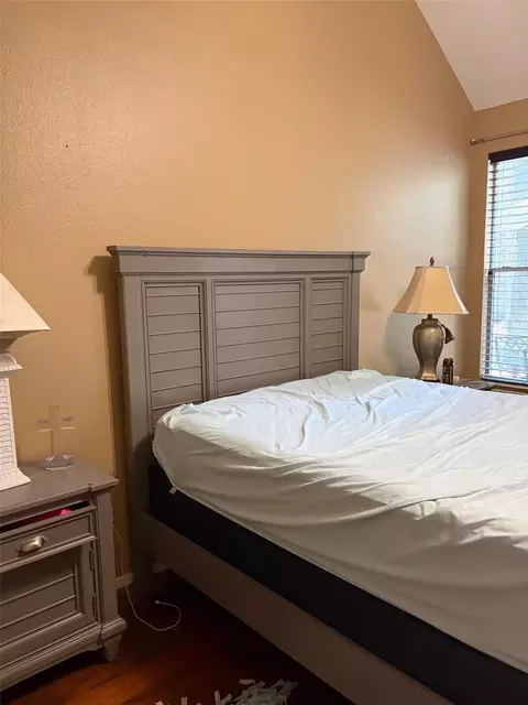 Bedroom - 19 Lyreleaf Pl, Spring, TX 77382 photo 2 of 5