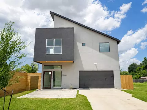 2030 Forest Hill Blvd, Houston, TX 77023