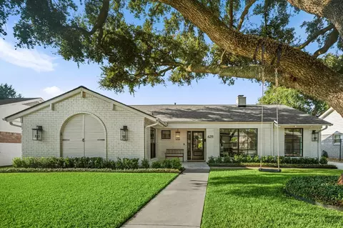 6211 Cheena Dr, Houston, TX 77096