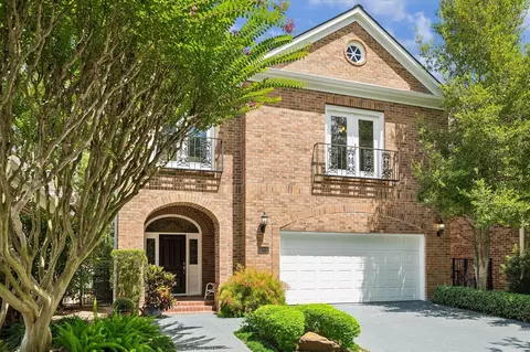 231 Sugarberry Cir, Houston, TX 77024