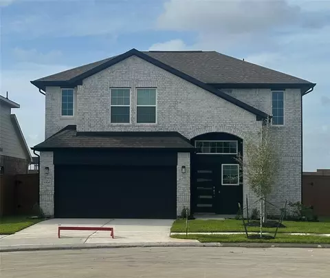13110 Villa Sola Dr, La Marque, TX 77568
