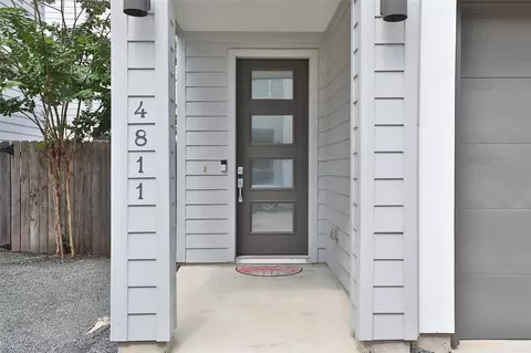 4811 Martin Oaks Ln, Houston, TX 77018