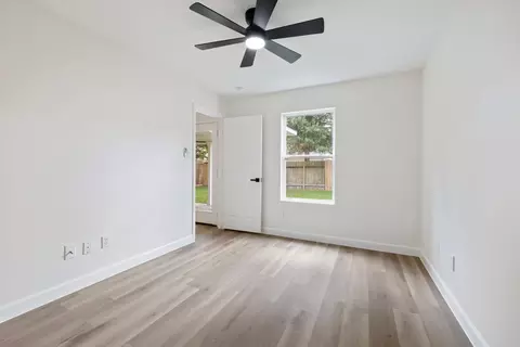 Bedroom - 16966 Tableland Trl, Conroe, TX 77385 photo 2 of 9