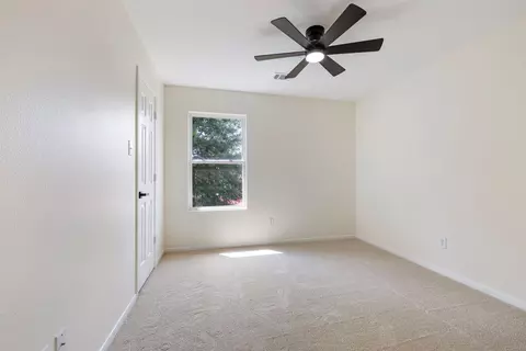 Bedroom - 16966 Tableland Trl, Conroe, TX 77385 photo 8 of 9