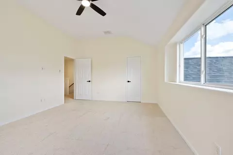Bedroom - 16966 Tableland Trl, Conroe, TX 77385 photo 5 of 9