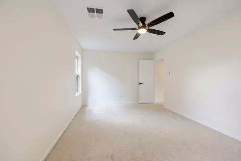 Bedroom - 16966 Tableland Trl, Conroe, TX 77385 photo 4 of 9