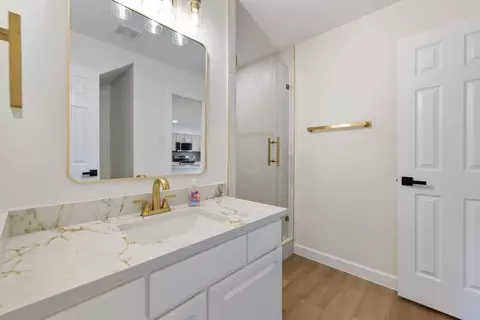 Bath - 16966 Tableland Trl, Conroe, TX 77385 photo 1 of 7